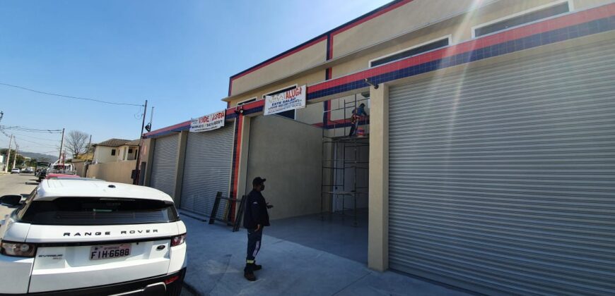 1 Galpão Industrial em Santana de Parnaiba Bairro da Fazendinha com 500 m² sendo 2 pavimentos de 250 m².