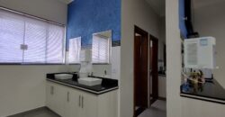 Prédio Comercial c/ 600 m² de area construida sendo 3 pavimentos em terreno de 250 m²-Vila Zatt-SP.