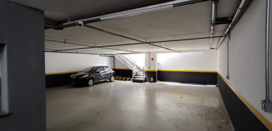 Prédio Comercial c/ 600 m² de area construida sendo 3 pavimentos em terreno de 250 m²-Vila Zatt-SP.