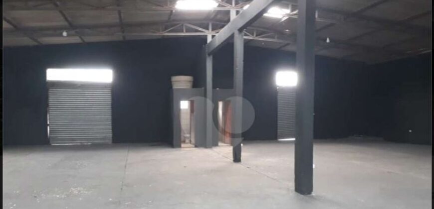 Terreno de 1600 m² com Galpão de 400 m² + Escritorio, No Jd Britania ao lado do terminal de onibus e a 100 metros da Rodovia Anhanguera Km 24..