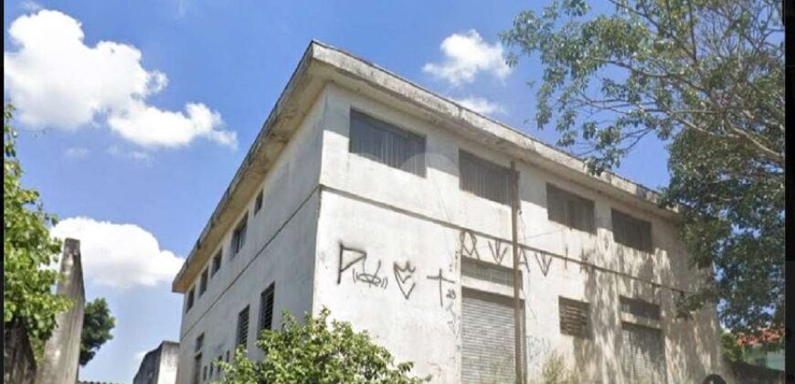 Terreno de 1600 m² com Galpão de 400 m² + Escritorio, No Jd Britania ao lado do terminal de onibus e a 100 metros da Rodovia Anhanguera Km 24..