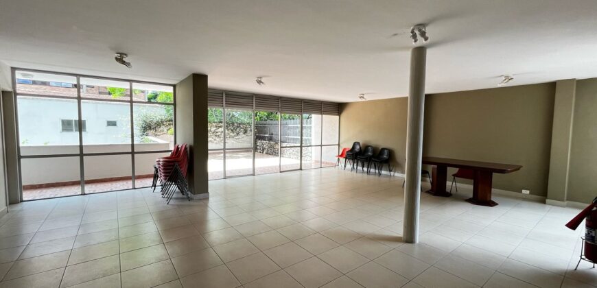 Apartamento de 83 m² no Bairro de Sumaré ao lado da Estação de Metro Vila Madalena e terminal de onibus.
