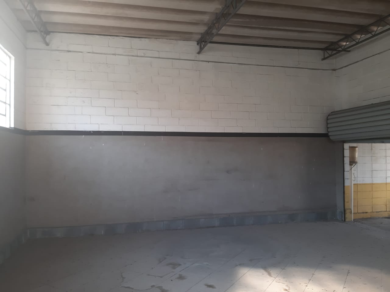 Prédio Comercial em terreno de 10 x 30 = 300 m² com Área construída de 218 m²- vila Pereira Barreto-Pirituba – SP.