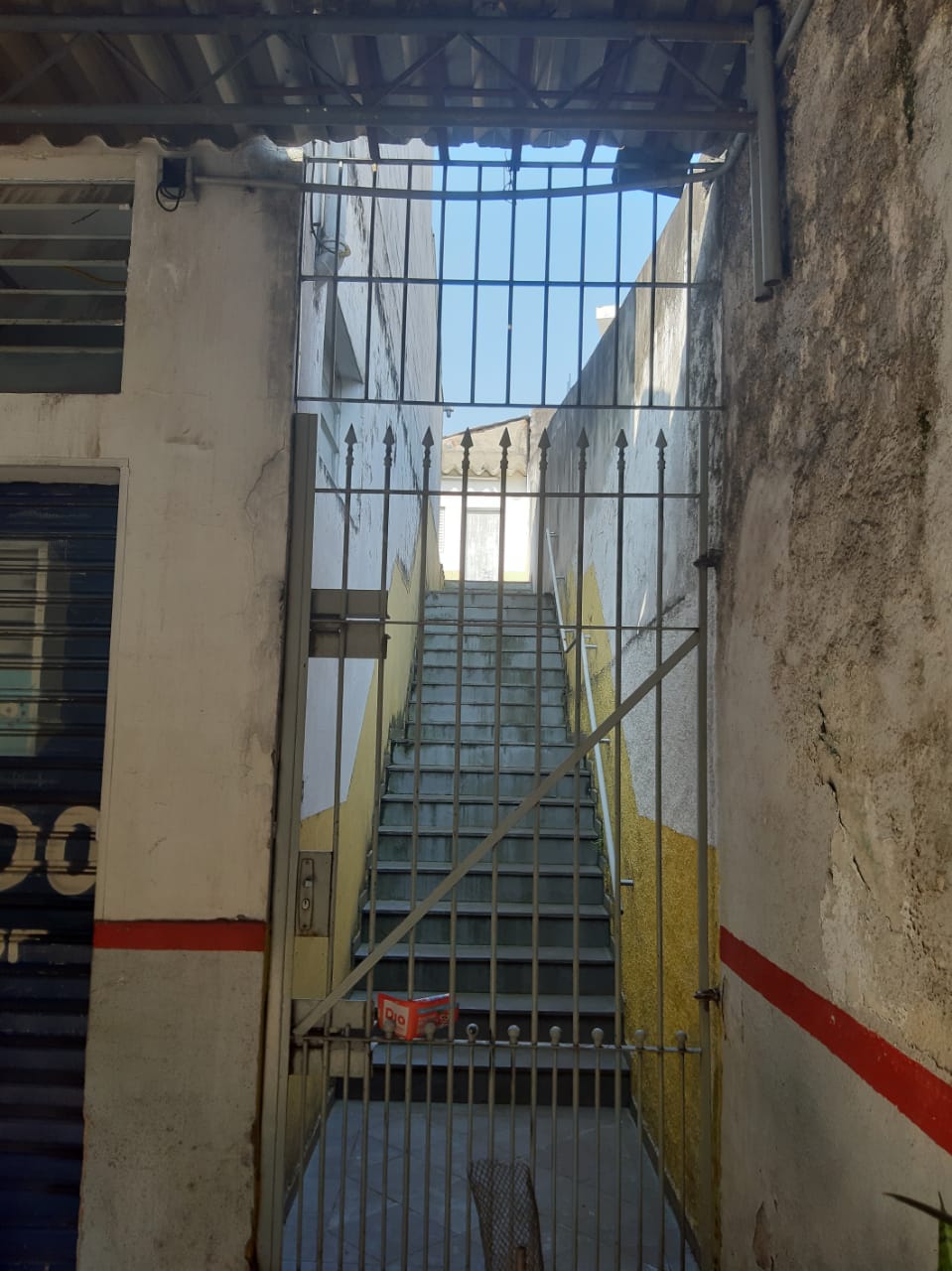 Prédio Comercial em terreno de 10 x 30 = 300 m² com Área construída de 218 m²- vila Pereira Barreto-Pirituba – SP.