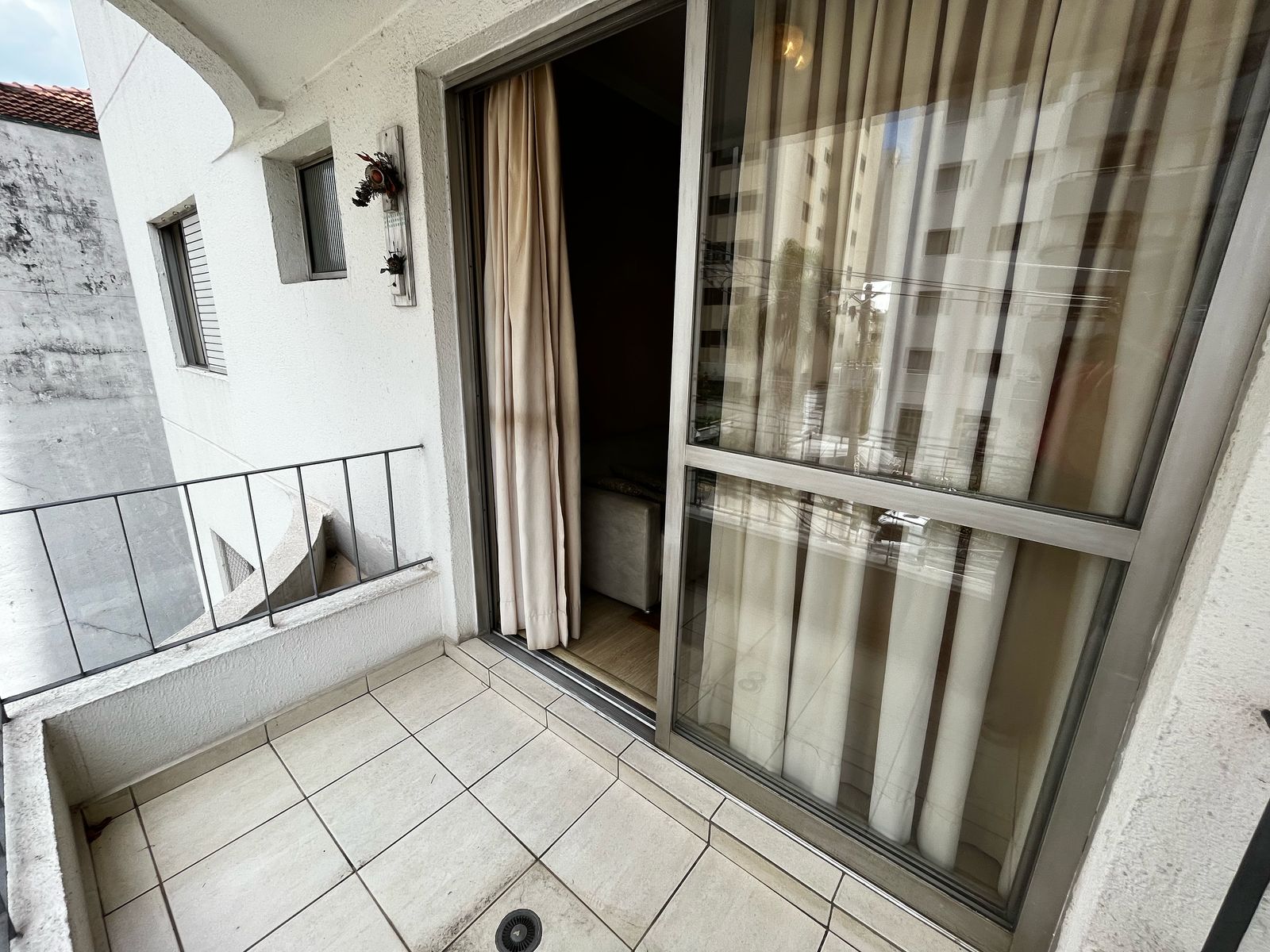 Apartamento de alto padrão no Bairro das Perdizes 2º andar com 74 m² sendo 3 dormitórios com vaga de garagem.