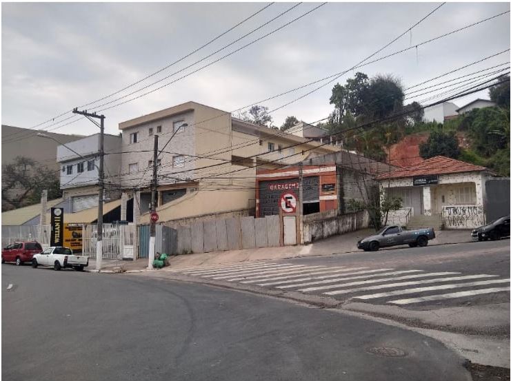 Prédio Residencial e comercial com renda com 8 apartamento de 35 a 40 m2 e 1 Salão comercial de 160 m2 Vila Mangalot- Pirituba.